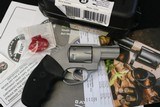 Like New Condition Charter Arms Pathfinder 2 inch Barrel 22 Mag Stainless - 1 of 20