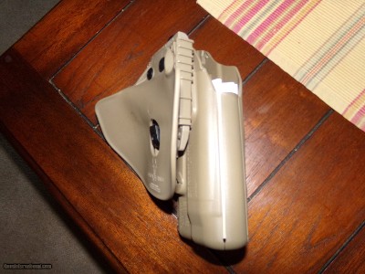 Safariland 567 tactical and paddle