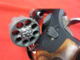 Smith & Wesson MODEL 327-P CRT 357 Magnum 2