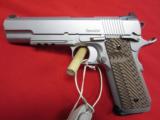 Dan Wesson Stainless Specialist 45acp 5