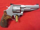 Smith & Wesson 627-5 Performance Center 357 Magnum 5" Eight Shot (NEW) - 1 of 2
