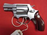 Smith & Wesson 60-7 Lady Smith 38 Special 2