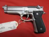 Beretta 92FS Inox 9mm 5