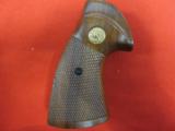 Colt Python Grips 3rd Type - 1 of 4