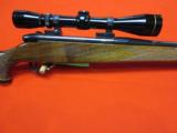 Weatherby Mark V Deluxe LEFT-HAND 257 Wtby 24" w/ Leupold
- 1 of 7