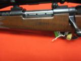 Weatherby Mark V Deluxe LEFT-HAND 7mm Mag w/ Leupold - 7 of 8