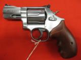 Smith & Wesson Model 686-6 357 Magnum 2.5" (USED) - 2 of 2