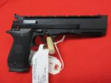 Beretta 87 Target 22LR/5.9" (NEW) - 1 of 2