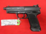 Heckler & Koch USP40 Tactical with Jet Funnel 40 S&W/4.9" (USED) - 2 of 2