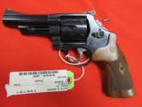 Smith & Wesson Model 57 Classic 41 Magnum 4"
- 2 of 2