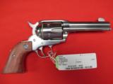 Ruger Vaquero Stainless 44 Mag/4 5/8" (USED) - 1 of 2