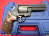 Smith & Wesson 329PD-R
44 Magnum / 4.125"
(NEW) - 1 of 2
