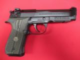 Beretta 92G Wilson Combat Custom 9mm/4.5" (LNIC) - 1 of 2