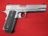 Dan Wesson Valor 45acp 5" Stainless - 1 of 2