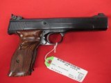 Smith & Wesson Model 41 Target
22LR 5 1/2" - 1 of 2