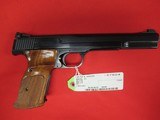 Smith & Wesson Model 41 22LR 7" - 1 of 2