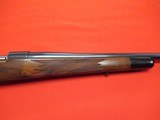 Weatherby Vanguard Classic II 300 Weatherby Magnum 24" - 3 of 9