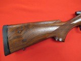 Weatherby Vanguard Classic II 300 Weatherby Magnum 24" - 2 of 9