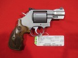Smith & Wesson Model 686 Performance Center 357 Magnum 2 1/2" Stainless - 1 of 2