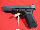 Glock Model 22 Gen4 40 S&W/4.49" - 2 of 2