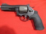 Smith & Wesson Model 329PD Airlite 44Magnum 4