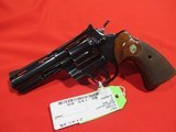 Colt Python 357 Magnum 4