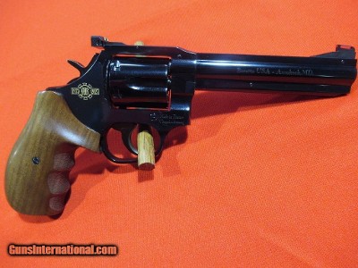 Manurhin MR73 50th Anniversary 357 Mag / 9mm - 5.25