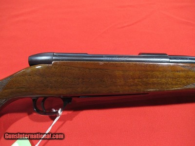 Weatherby Mark V Deluxe 300 Wthby Magnum 24