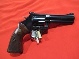 Smith & Wesson Model 586-8 357 Magnum 4