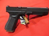 USED Glock 34 MOS Gen 4 9mm - 1 of 3