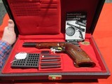 Browning Medalist 22LR 6 3/4