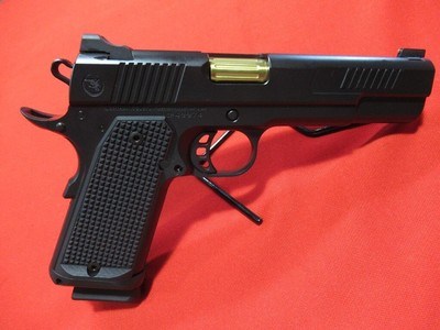 Nighthawk Custom Envoy 9mm/5