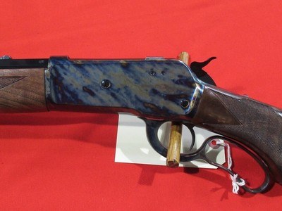 Winchester 1886 Deluxe 45-70 Govt / 24