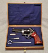 Smith & Wesson Model 57 41 Magnum 4 Inch with Box! - 19 of 19