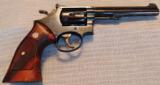 SMITH & WESSON MODEL 17-3 22 LR TARGET TRIGGER AND TARGET GRIPS - 2 of 19
