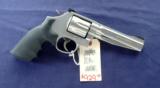 Smith & Wesson 686+ Pro Series in .357 mag & .38 S&W Special +P. - 1 of 2