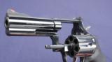 Smith & Wesson 586-4 chambered in .357 mag & .38 S&W spl. Like New- 5 of 6