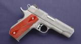 Dan Wesson Valor Stainless Steel Commander size Bob tail 1911 chambered on 45acp - 1 of 4