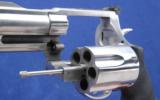 Smith & Wesson 500 chambered in 500 S&W Magnum like new condition and comes in its factory box.
- 4 of 6
