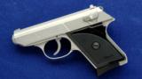 Walther Model TPH Stainless steel chambered in .22Lr and manufacture in 1991. - 5 of 6