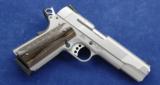 Smith & Wesson Stainless steel, SW1911 chambered in .45acpand manufactures in 2008. - 1 of 7