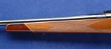 Weatherby Mark V Deluxe chambered in .257wby manufactured in Japan with its factory box - 12 of 13