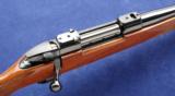 Weatherby Mark V Deluxe chambered in .257wby manufactured in Japan with its factory box - 7 of 13