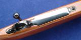 Weatherby Mark V Deluxe chambered in .257wby manufactured in Japan with its factory box - 5 of 13