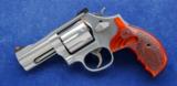 Smith & Wesson 686-6 Dekuxe 3 chambered in .357mag and is Brand New. - 5 of 5