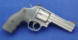 Smith & Wesson 686-6
chambered in .357mag.
- 1 of 5