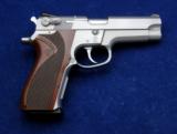 Time Capsule S&W 5906 - 2 of 5