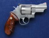 Excellent S&W 657 3" in orig box - 2 of 9