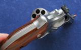 Excellent S&W 657 3" in orig box - 7 of 9