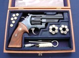 Beautiful S&W 25-2 tuned and upgraded by Hamilton Bowen - 2 of 9